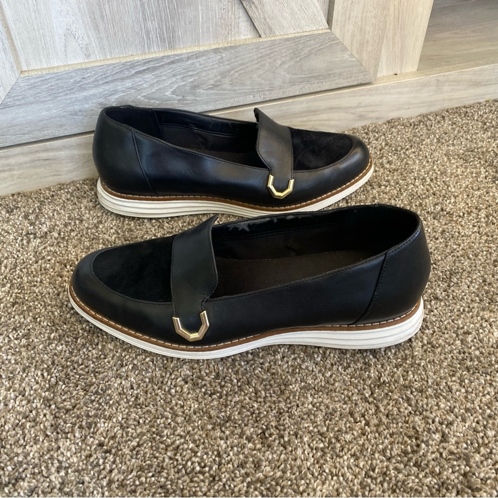 Cole Haan
Women's Original Grand Buckle Loafers  6
